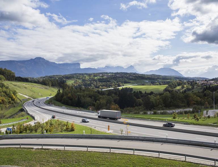 A41 Nord, a section of motorway between the towns of Saint-Julien-en-Genevois and Saint-Martin-Bellevue (it connects the French cities of Annecy and Chambéry to the swiss border near Geneva).