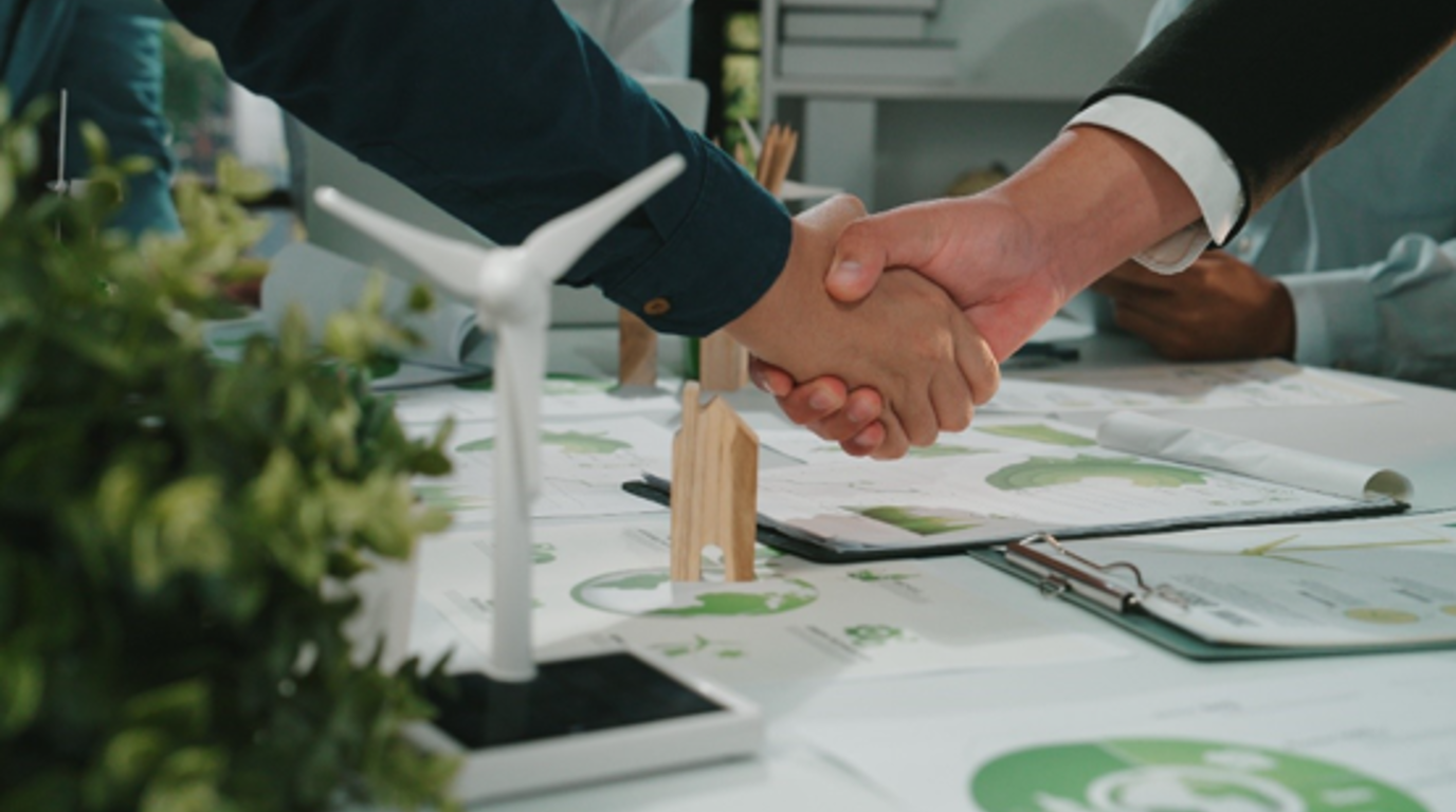 Handshake Green