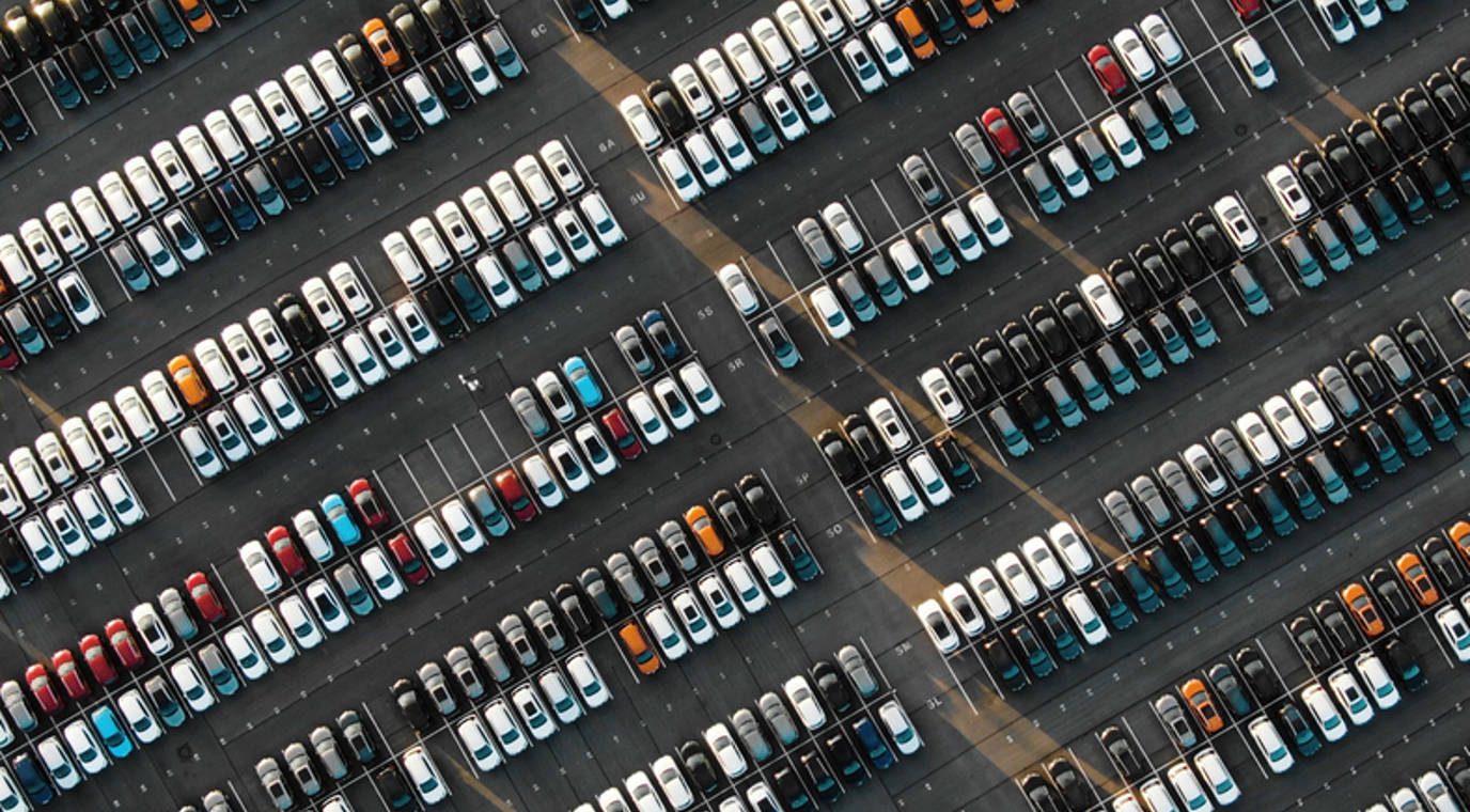 auto-op-parkeerterrein_pggm